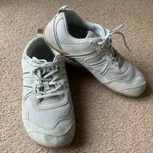 Cero Prio Suede white shoes sz Women’s 9.5